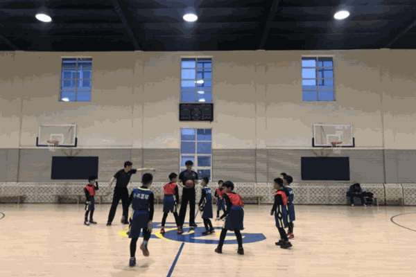 星动力篮球训练营