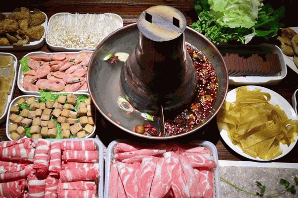 串门铜锅涮肉