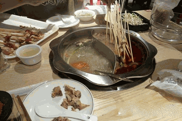 川味台式火锅