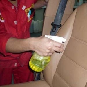 洁维雅擦鞋