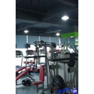 阳光100健身俱乐部