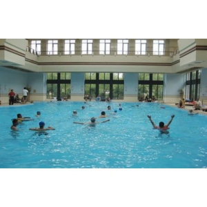 阳光100健身俱乐部