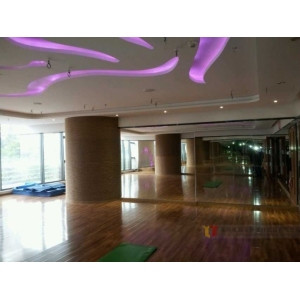 阳光100健身俱乐部