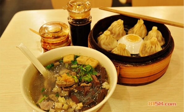 回味鸭血粉丝汤