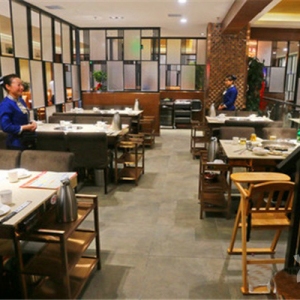 百岁鱼火锅