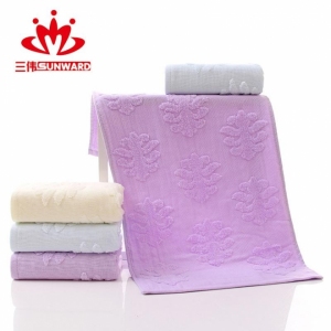 三伟毛巾品牌logo