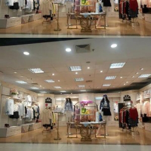 莉雅莉萨日系女装