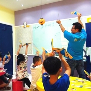 环球疯狂家族少儿科教