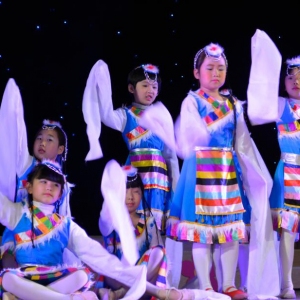 东方童民族艺术教育