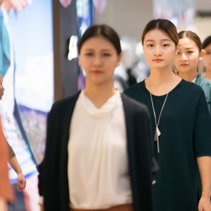 海兰丝女装