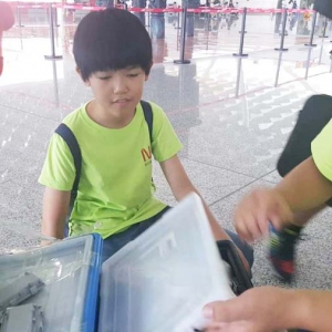 新创客机器人