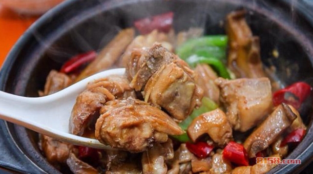 上吉铺黄焖鸡米饭
