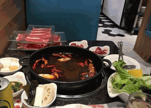辣月火锅 辣月火锅