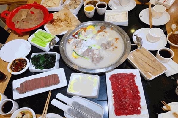 辣月火锅 辣月火锅
