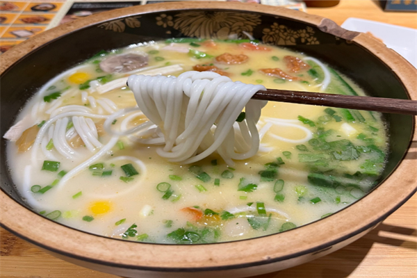 踏香来过桥米线