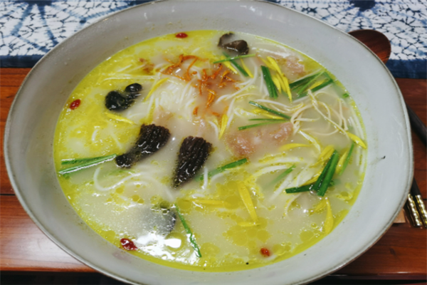 一品滇香园过桥米线