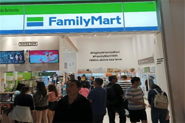 family mart便利店