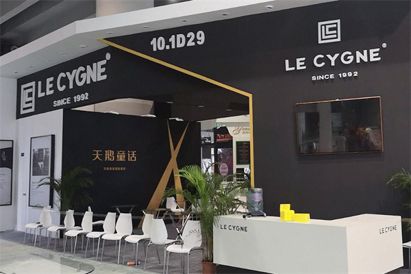 LE CYGNE天鹅童话