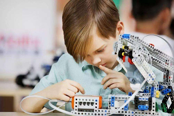 金博士机器人 金博士机器人