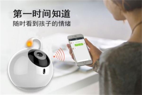 云趣新芽智能机器人