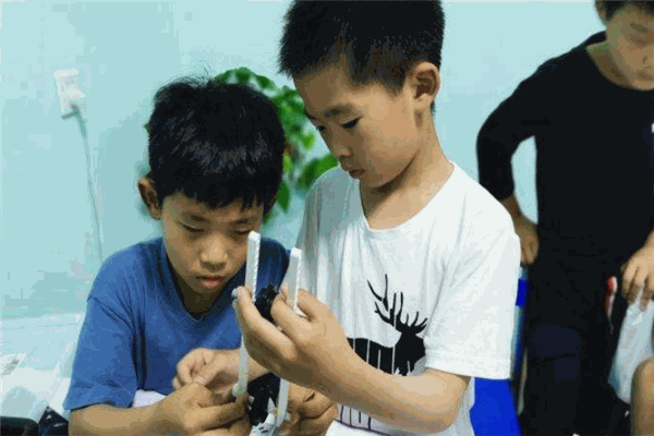 博识机器人教育
