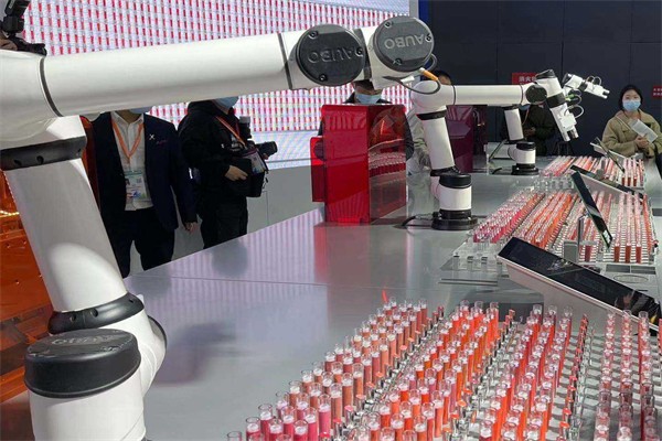 依贝情保姆机器人 依贝情保姆机器人