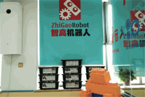 智高机器人