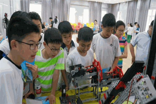 逸环机器人教育 逸环机器人教育