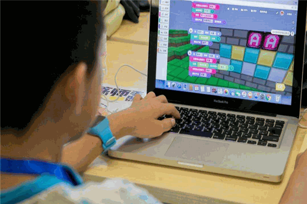 毅韵青程少儿编程