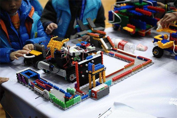 伟者乐高机器人 伟者乐高机器人