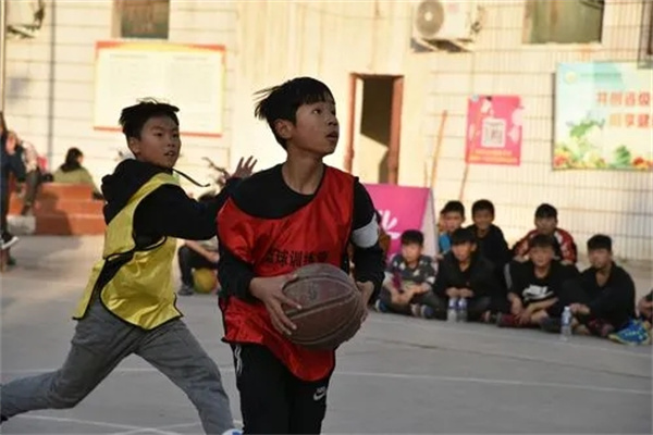 启力青少年篮球运动俱乐部