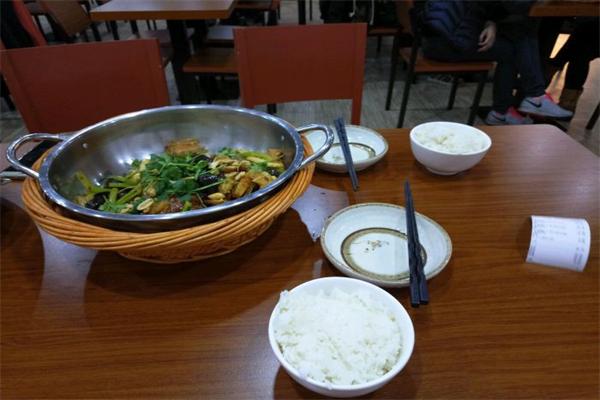 香辣汇麻辣香锅