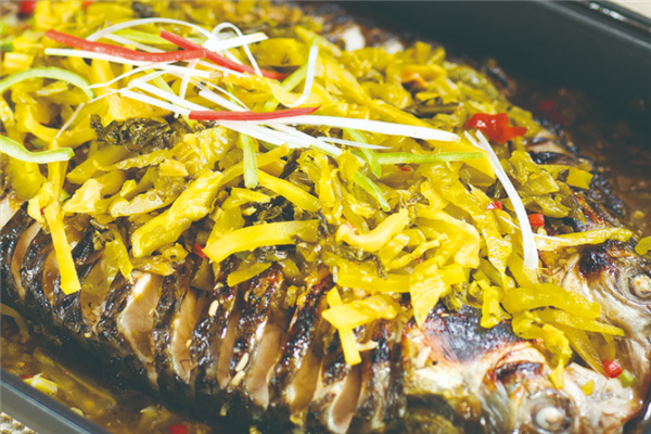 芳沁百味焖锅烤鱼