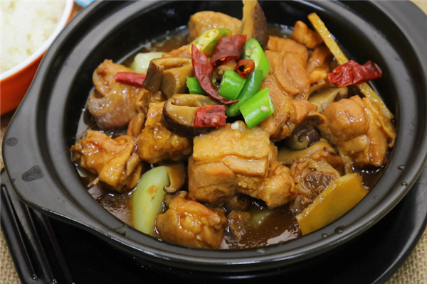 凌轩阁黄焖鸡米饭