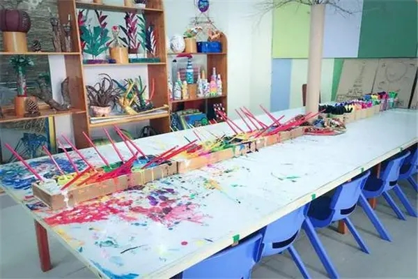 俐慧美术学校