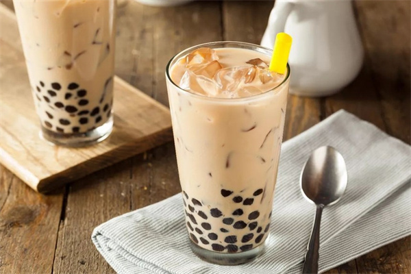 煲红珠奶茶
