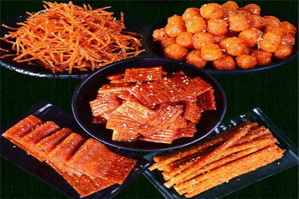 瀚新小邻家零食店加盟电话是多少