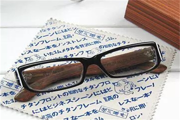 佐川藤井眼镜