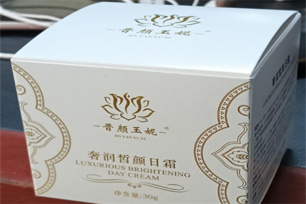 晋颜玉妮揭膜祛斑