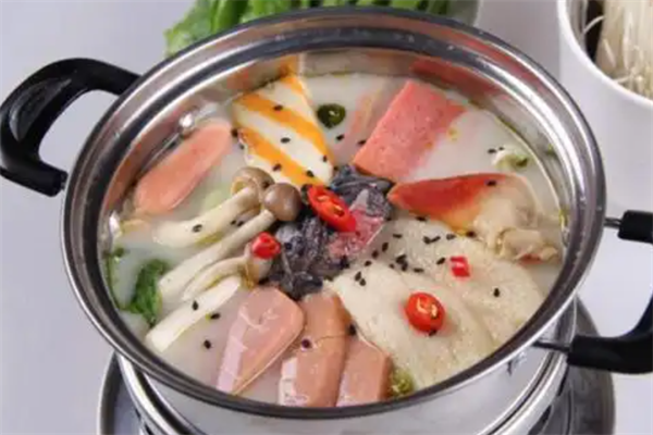 小姐姐一元小火锅店