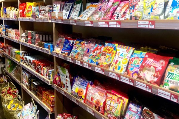 零食新派休闲食品加盟