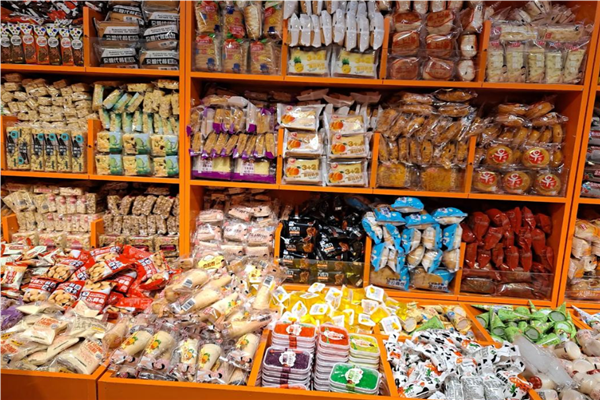哆啦爱梦零食店加盟