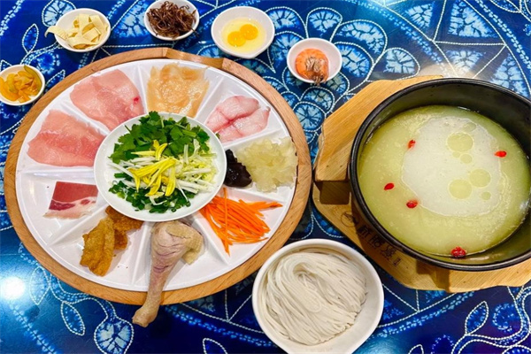 宝鑫桥过桥米线