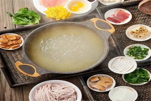 德师傅过桥米线