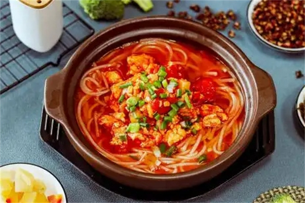 贡贡番茄米线