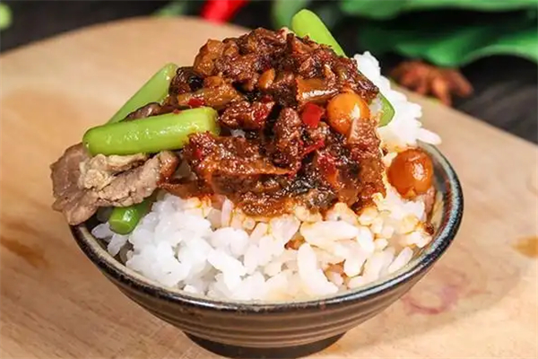 良牛鲜定拌饭