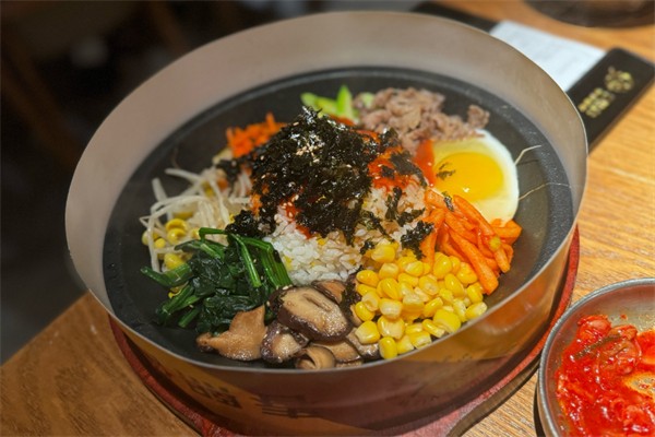 盈香居烤肉拌饭