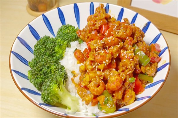 33颗小龙虾拌饭