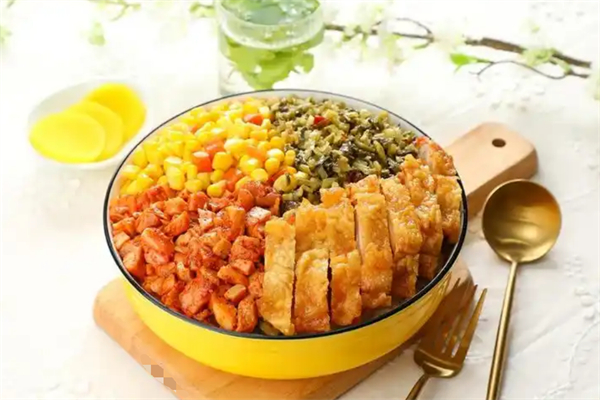 朴小艾烤肉拌饭 朴小艾烤肉拌饭