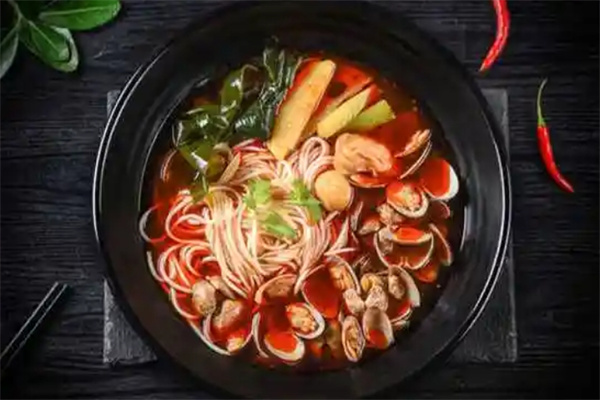 绝味妙花甲米线